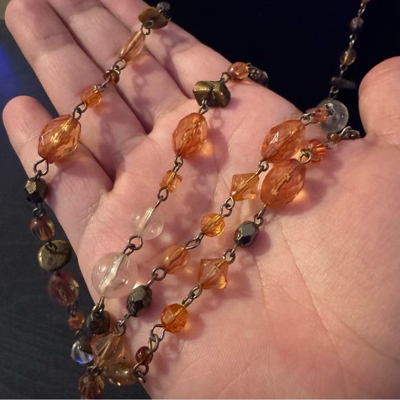 ⚜️3 for $30⚜️ Vintage Amber Coloured Station Necklace (Tiger Eye Glass Acrylic) - Picture 9 of 13